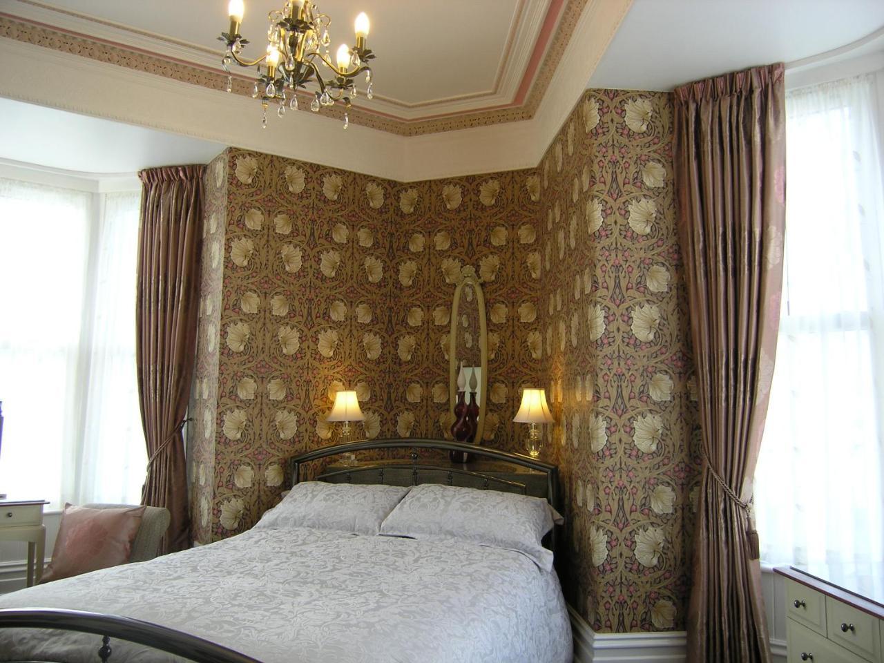 فندق Christleton House لاندودنو المظهر الخارجي الصورة
